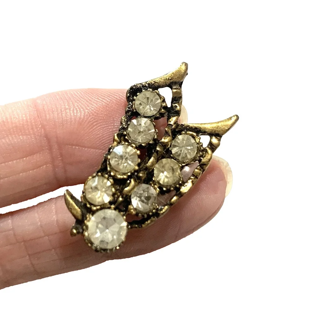 Vintage Clear Rhinestone Small Antiqued Gold Tone Brooch Lingerie Pin Leaf
